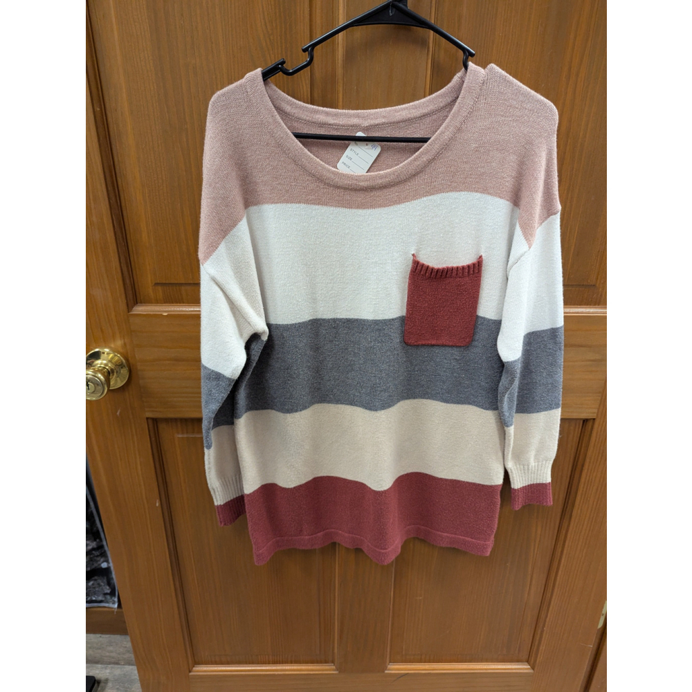 Color block pocket sweater, size S. RS 44